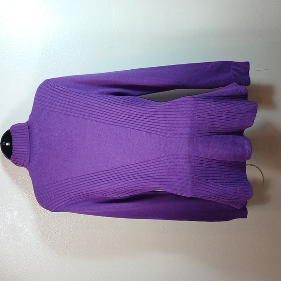 Lauren Ralph Lauren Women's Purple turtleneck sweater size Medium - Picture 4 of 7